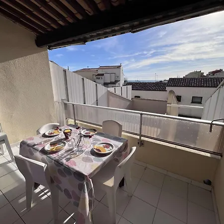 T2 Avec Terrasse Et Parking, A 50m De La - Fr-1-702-70 Appartement Agde